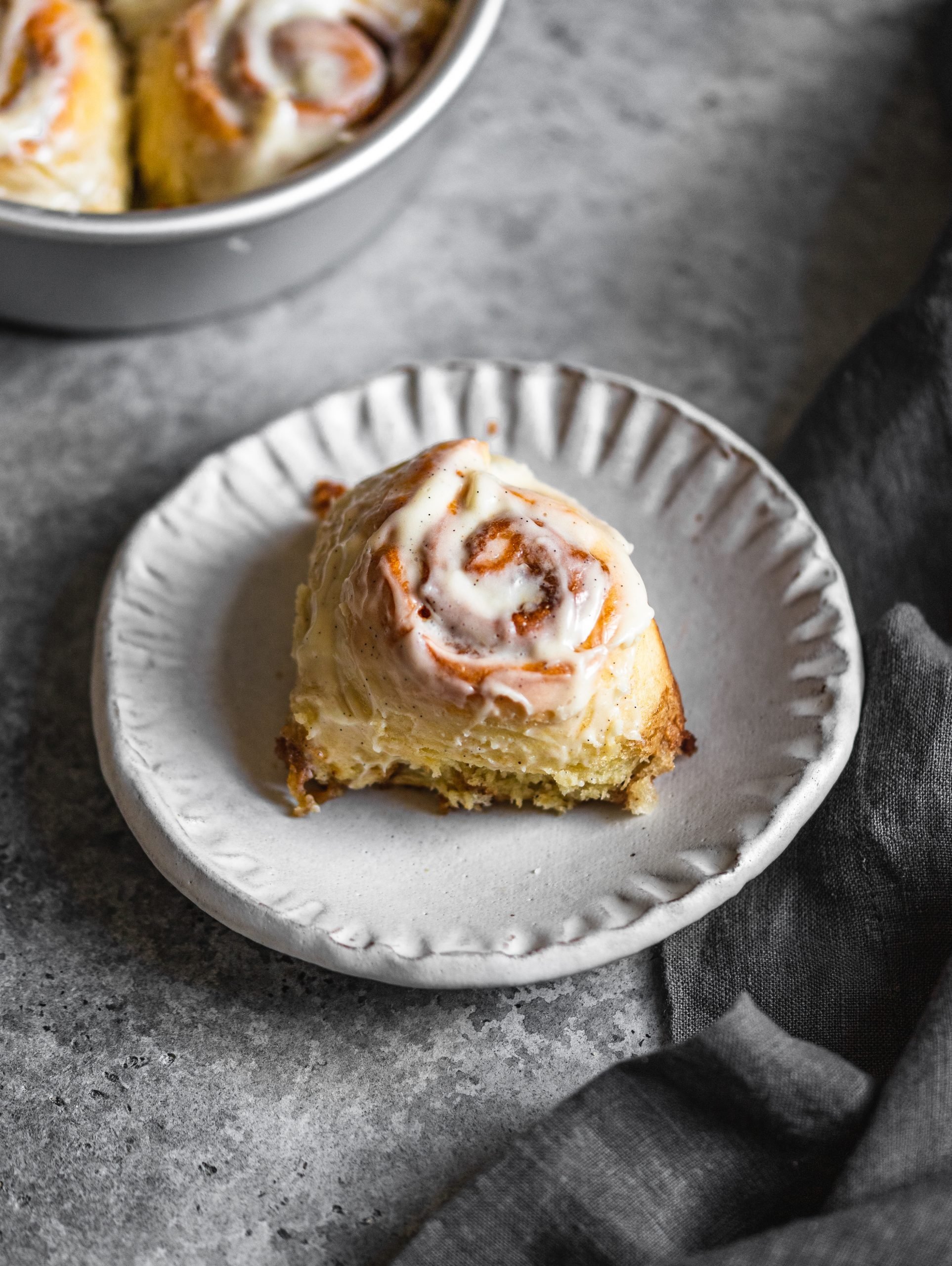 Easy Small Pan Cinnamon Buns - Foodness Gracious