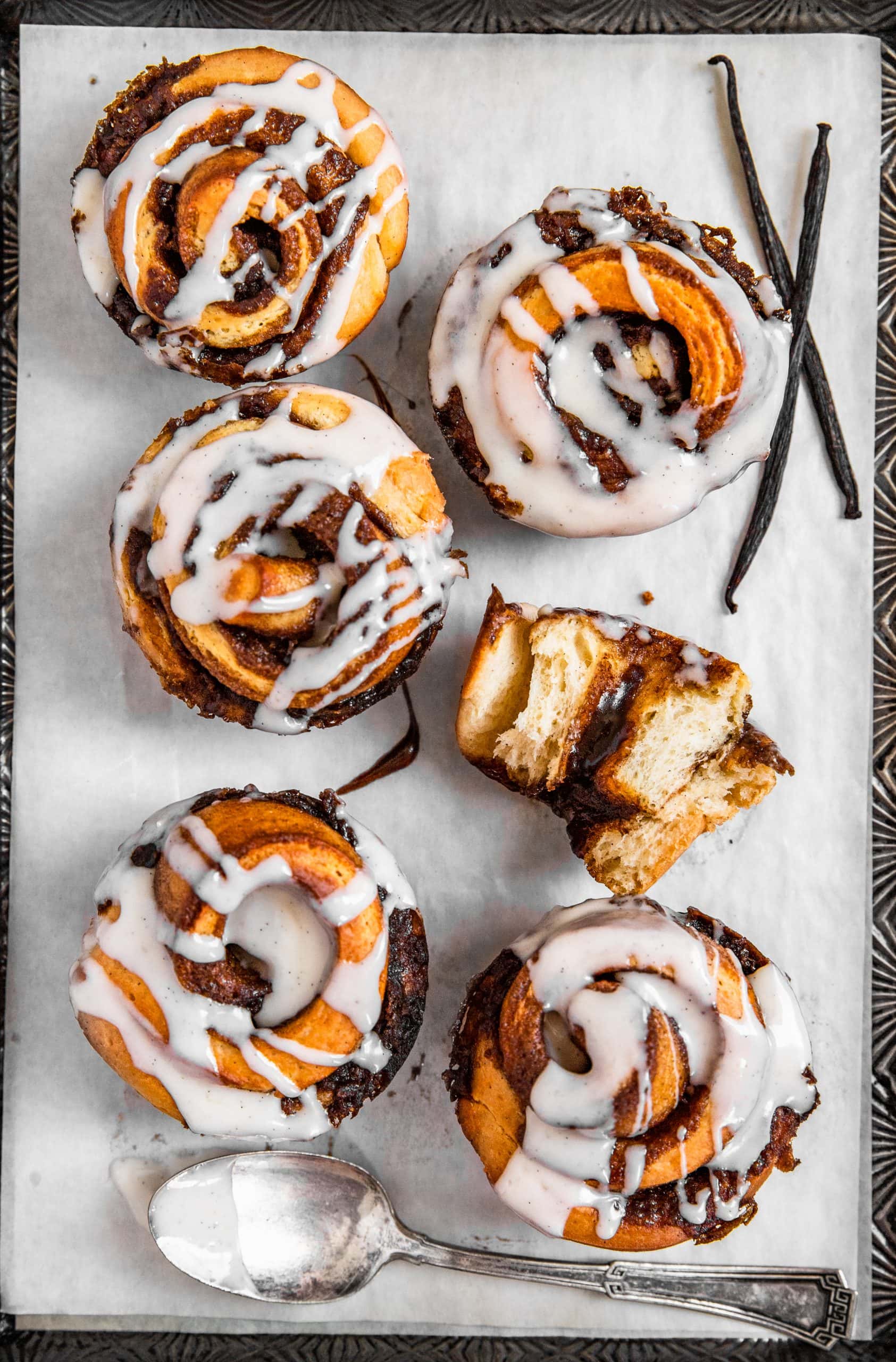 Chai Spiced Cinnamon Rolls – MikeBakesNYC